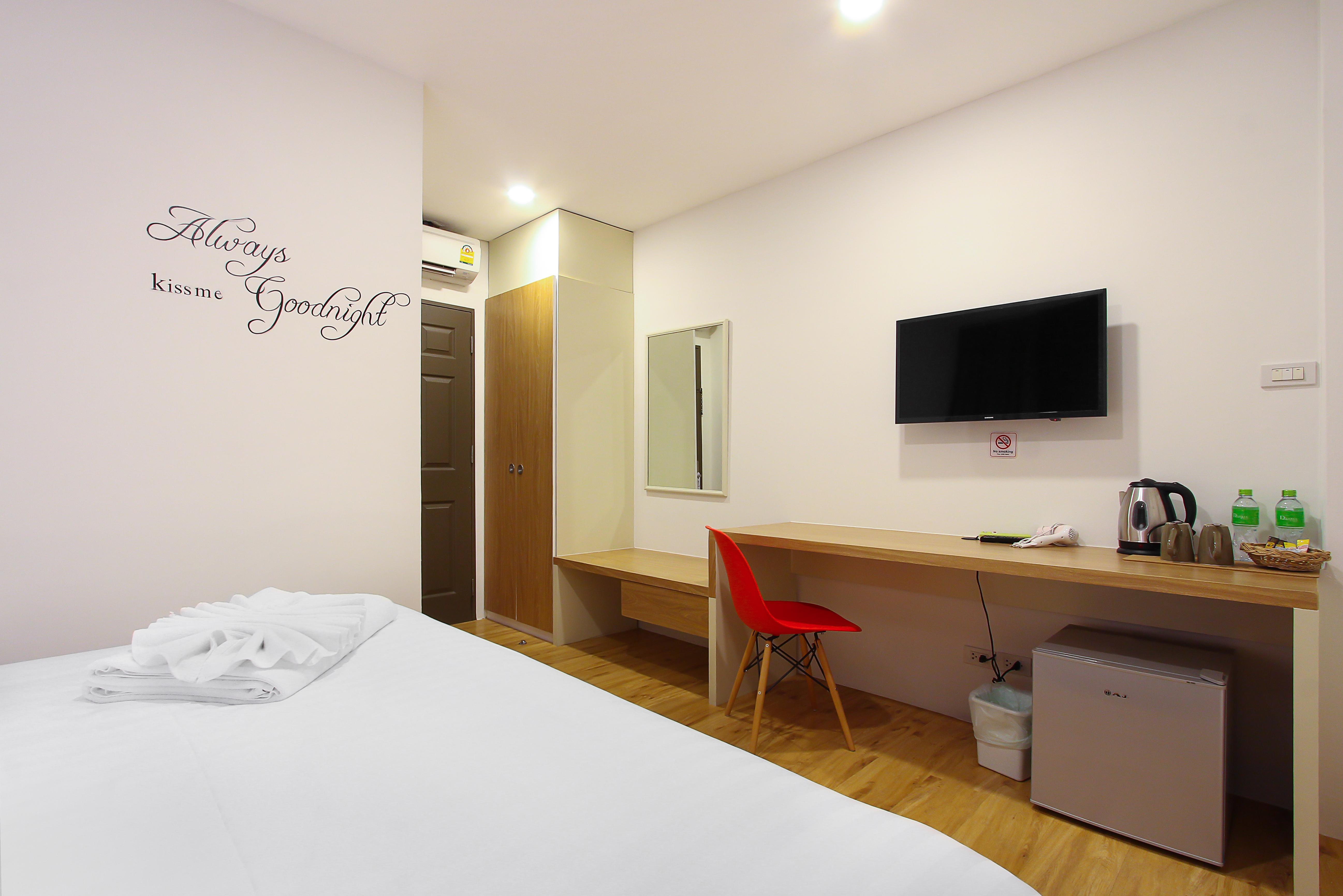 Hotel Pula Silom Bangkok Esterno foto