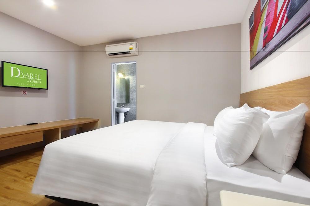 Hotel Pula Silom Bangkok Esterno foto